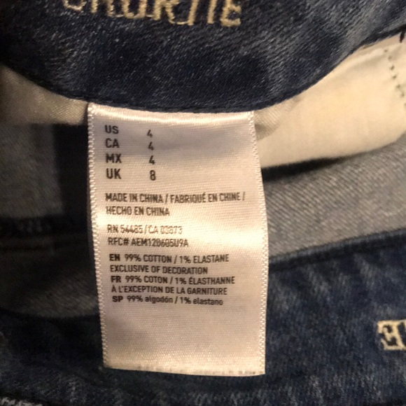 American Eagle Medium Wash Denim Shorts - Picture 3 of 3